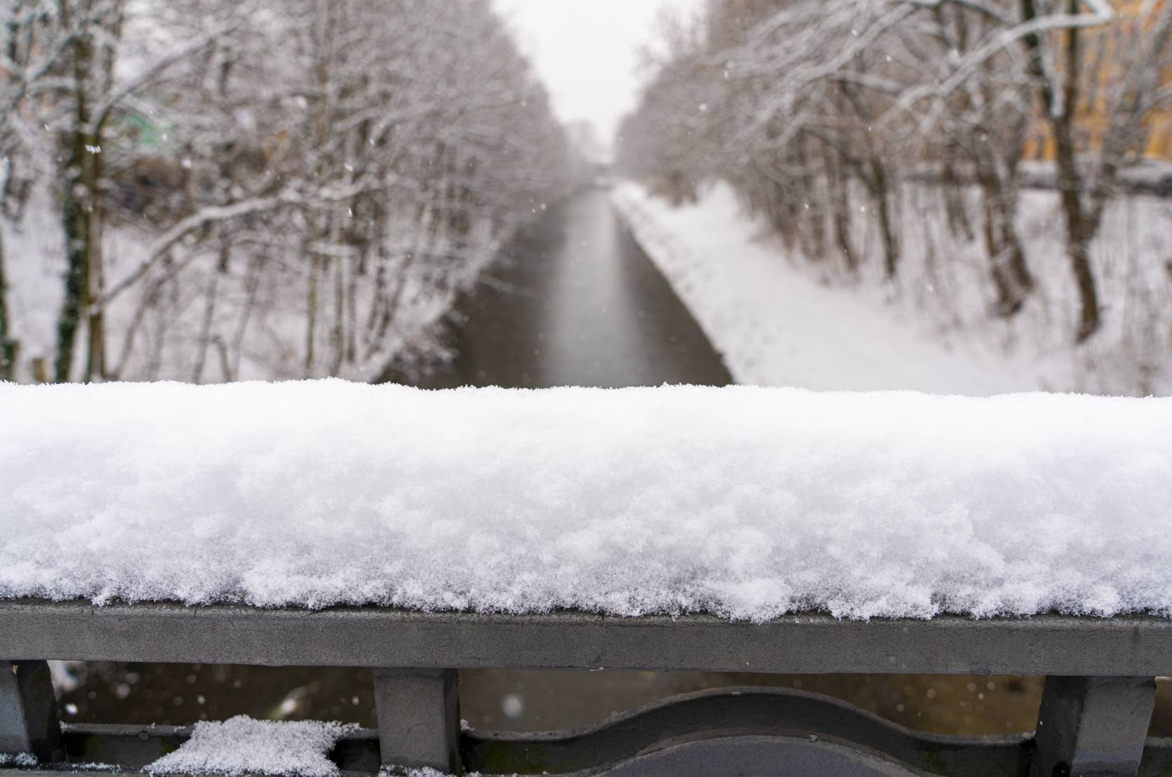 Winterlicher Flutgraben